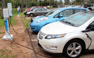 Video thumbnail for Plug-In Vehicles to Harness Renewable Energy in Hawaii